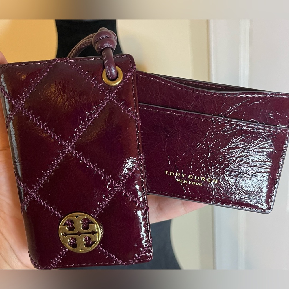 NWT Tory Burch Quilted Card Holder